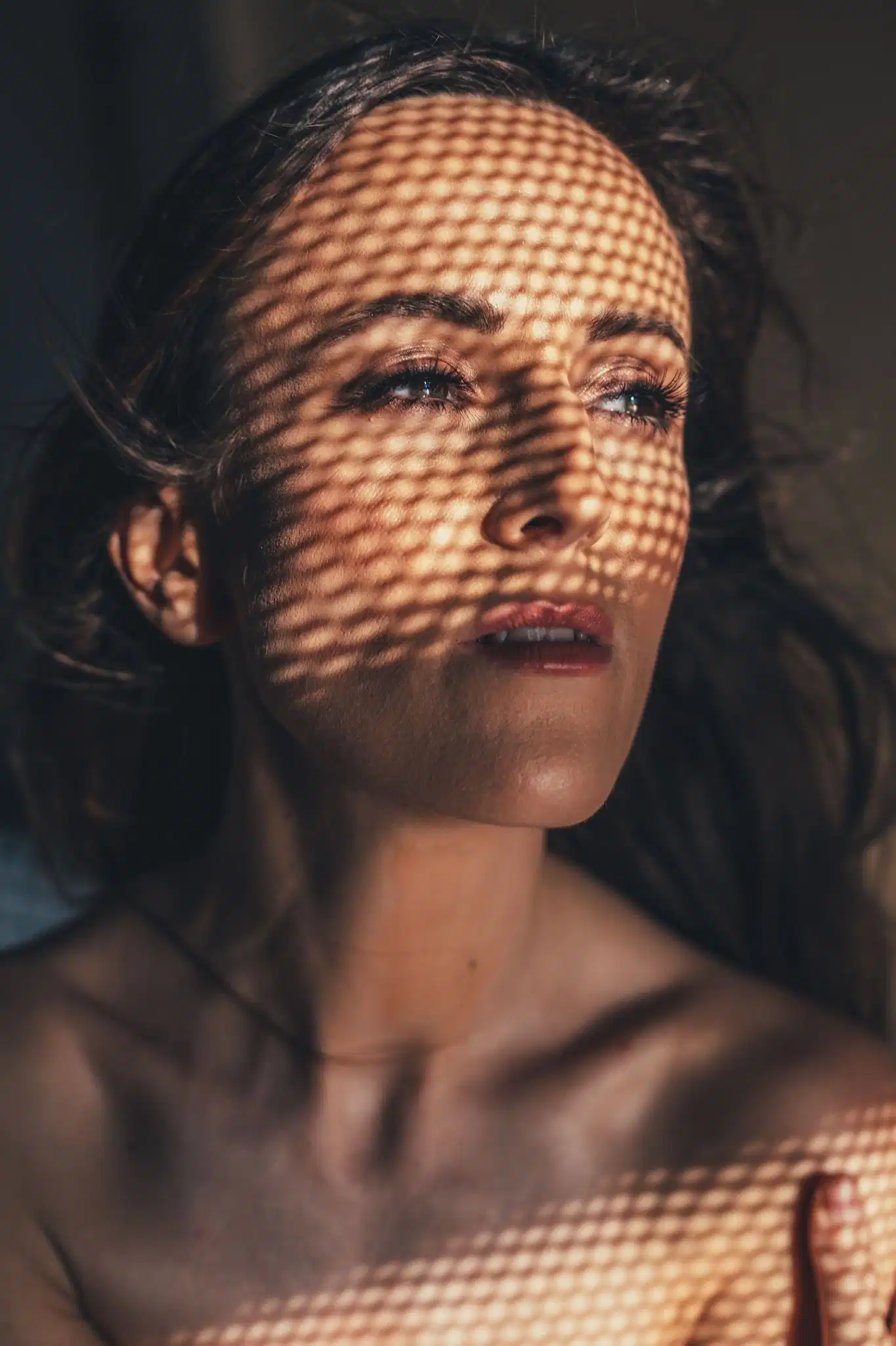 Aga Derlak: El arte de improvisar realidades alternativas