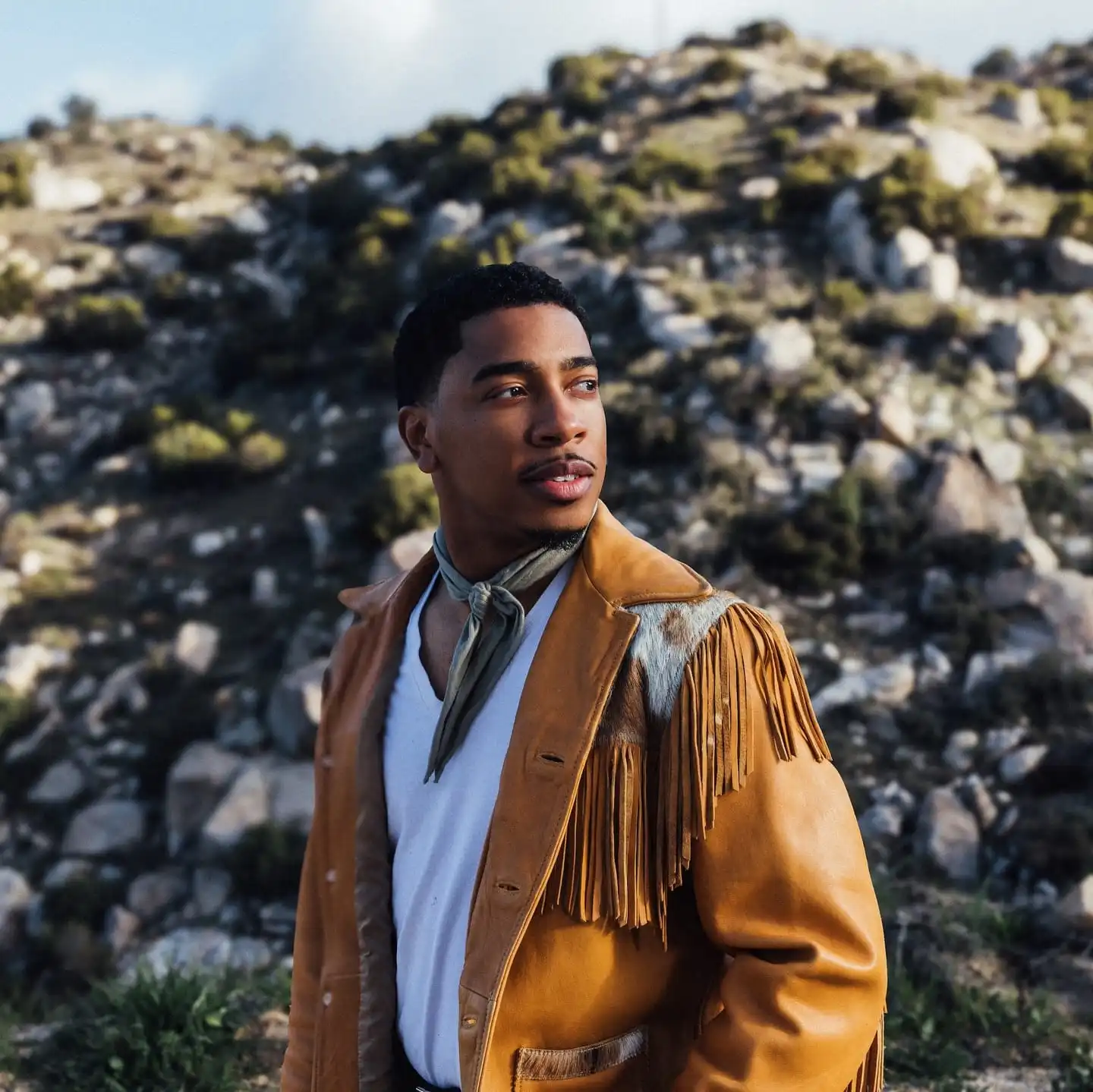 Christian Sands: jazz y el arte de renacer en Embracing Dawn